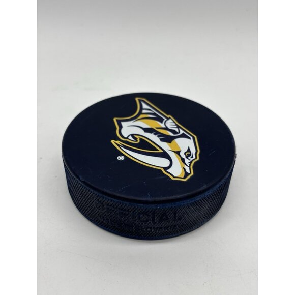 Nashville Predators InGlasco NHL Logo Hockey Puck - Picture 5 of 6